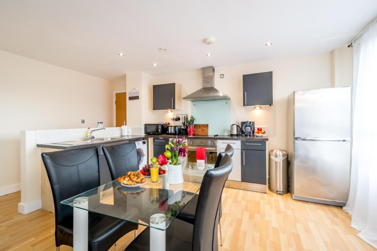 Spacious City 2 Bed, 2 Bath, Free Parking & Wifi Sheffield Luaran gambar